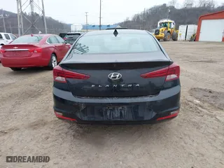 2020 Hyundai Elantra Value Edition with VIN 5NPD84LF4LH617572, listed as a IAAI auction lot 41535581 with 164,056 mi miles. Bid and sale history available at carsss.com. Image 17.