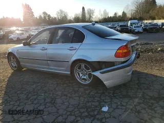 2004 BMW 3 Series 330i with VIN WBAEV53464KM36409, listed as a Copart auction lot 89025775 with 208,680 mi miles and Salvage Title. Bid and sale history available at carsss.com. Image 2.