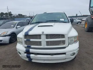 2005 Dodge Ram 1500 SLT with VIN 1D7HA18D75S261351, listed as a IAAI auction lot 41807500 with 999,999 mi miles. Bid and sale history available at carsss.com. Image 6.