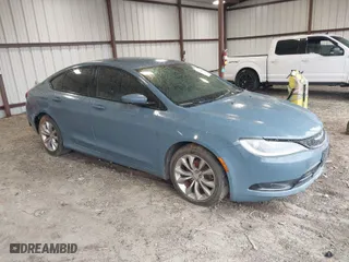 2015 Chrysler 200 S with VIN 1C3CCCBB6FN704739, listed as a IAAI auction lot 41931176 with 151,362 mi miles. Bid and sale history available at carsss.com. Image 1.