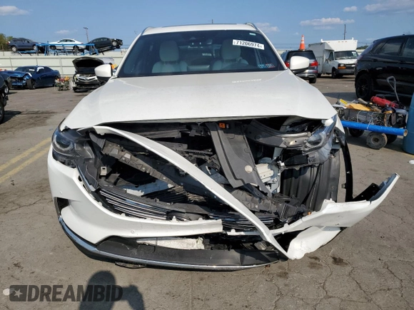 2020 Mazda CX-9 Signature with VIN JM3TCBEY8L0418977, listed as a Copart auction lot 71206974 with 70,841 mi miles and Salvage Title. Bid and sale history available at carsss.com. Image 5.