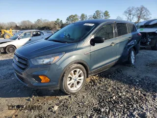 2019 Ford Escape S с VIN 1FMCU0F72KUB45800, выставлен на аукционе Copart как лот 46442115 с пробегом 49 956 миль миль и Списание • Salvage title. История ставок и продаж доступна на DreamBid. Изображение 1.