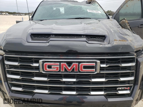 2025 GMC Sierra 2500HD AT4 z VIN 1GT4UPEY4SF204846, wystawiony jako Copart lot #47201165 z przebiegiem 2 557 mil mil oraz Szkoda całkowita • Salvage title. Historia ofert i sprzedaży dostępna na DreamBid. Obrazek 13.