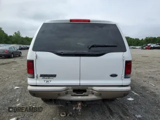 2004 Ford Excursion Eddie Bauer z VIN 1FMSU45P54EA29671, wystawiony jako Copart lot #58798175 z przebiegiem 261 558 mil mil oraz Czysty tytuł • Clean title. Historia ofert i sprzedaży dostępna na DreamBid. Obrazek 6.
