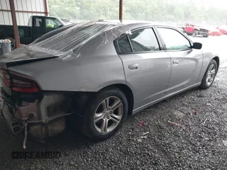 2016 Dodge Charger SE z VIN 2C3CDXBG4GH115005, wystawiony jako IAAI lot #42330140 z przebiegiem 76 126 mil mil oraz . Historia ofert i sprzedaży dostępna na DreamBid. Obrazek 4.