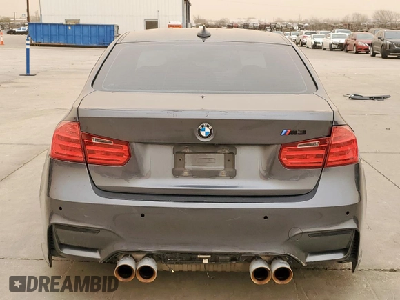 2018 BMW M3 z VIN WBS8M9C59J5J77887, wystawiony jako Copart lot #47548905 z przebiegiem 79 143 mil mil oraz Tytuł czysty. Historia ofert i sprzedaży dostępna na DreamBid. Obrazek 6.