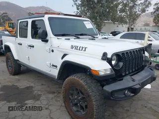 2021 Jeep Gladiator Willys с VIN 1C6HJTAG6ML619730, выставлен на аукционе IAAI как лот 41172494 с пробегом 40 360 миль миль и . История ставок и продаж доступна на DreamBid. Изображение 1.