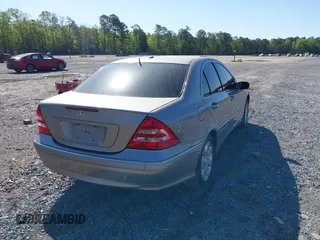 2006 Mercedes-Benz C 230 Sport z VIN WDBRF56HX6F766189, wystawiony jako IAAI lot #41988471 z przebiegiem 104 881 mil mil oraz . Historia ofert i sprzedaży dostępna na DreamBid. Obrazek 4.
