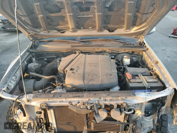 2015 Toyota Tacoma PreRunner with VIN 3TMKU4HN8FM044970, listed as a Copart auction lot 81277284 with 106,660 mi miles and Salvage title. Bid and sale history available at DreamBid. Image 11.