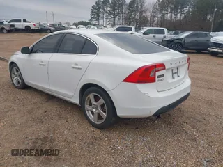 2012 Volvo S60 T5 с VIN YV1622FS6C2133602, выставлен на аукционе IAAI как лот 41041674 с пробегом 189 681 миль миль и . История ставок и продаж доступна на DreamBid. Изображение 3.