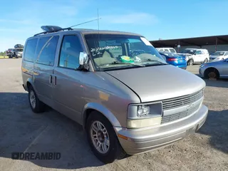 2005 Chevrolet Astro with VIN 1GNEL19XX5B125271, listed as a IAAI auction lot 41631375 with 153,395 mi miles. Bid and sale history available at carsss.com. Image 1.