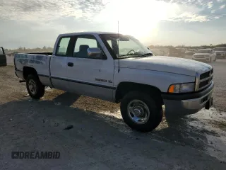 1996 Dodge Ram 2500 with VIN 3B7KC23Z8TM137775, listed as a Copart auction lot 88489635 with 190,492 mi miles and Salvage Title. Bid and sale history available at carsss.com. Image 4.