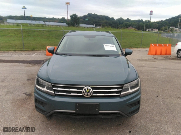 2019 Volkswagen Tiguan S with VIN 3VV1B7AXXKM121963, listed as a IAAI auction lot 40076115 with 167,540 mi miles. Bid and sale history available at carsss.com. Image 11.