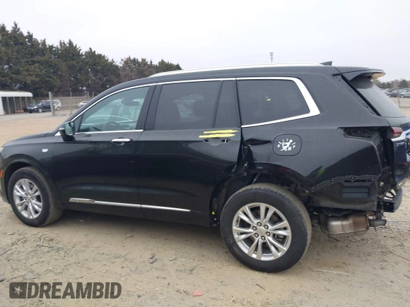 2024 Cadillac XT6 Luxury with VIN 1GYKPBR47RZ723532, listed as a IAAI auction lot 41758065 with 31,712 mi miles. Bid and sale history available at carsss.com. Image 15.