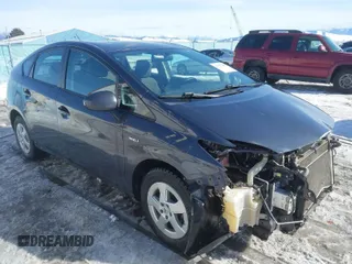 2011 Toyota Prius I with VIN JTDKN3DU4B0266777, listed as a IAAI auction lot 41577700 with 178,838 mi miles. Bid and sale history available at carsss.com. Image 1.