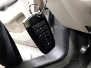2018 Ford Explorer XLT with VIN 1FM5K8DH7JGA68122, listed as a IAAI auction lot 41053741 with 86,465 mi miles. Bid and sale history available at carsss.com. Image 11.