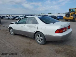 1999 Lexus ES 300 Luxury Sport Sdn with VIN JT8BF28G5X0234597, listed as a IAAI auction lot 38527680 with NaN miles. Bid and sale history available at carsss.com. Image 3.