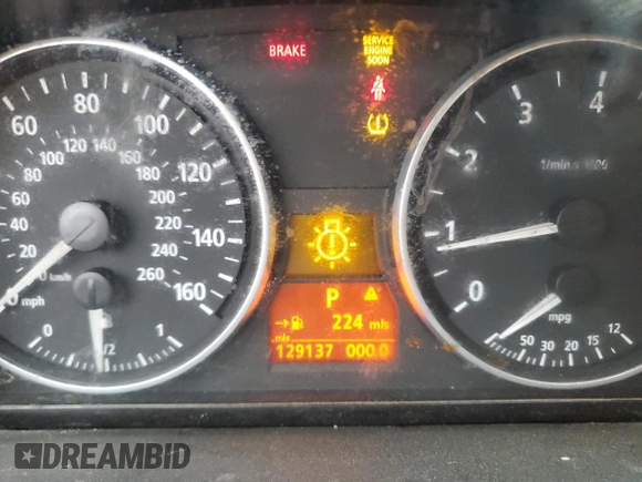 2007 BMW 3 Series 328xi with VIN WBAVC93587KX57667, listed as a Copart auction lot 45929745 with 129,137 mi miles and Salvage title. Bid and sale history available at DreamBid. Image 9.