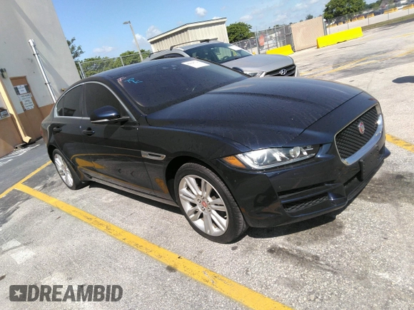 2019 Jaguar XE 25t Premium with VIN SAJAJ4FX9KCP46060, listed as a IAAI auction lot 42028720 with 38,953 mi miles. Bid and sale history available at carsss.com. Image 1.