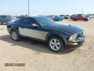 2007 Ford Mustang GT Deluxe with VIN 1ZVFT82HX75323971, listed as a IAAI auction lot 41933242 with 154,887 mi miles and . Bid and sale history available at DreamBid. Image 1.