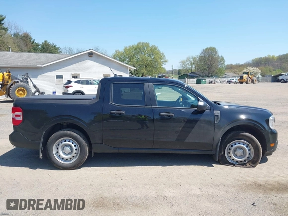 2023 Ford Maverick XL with VIN 3FTTW8F98PRA94283, listed as a IAAI auction lot 42091457 with 17,304 mi miles and . Bid and sale history available at DreamBid. Image 14.