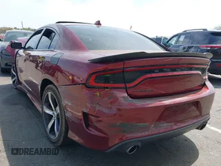 2019 Dodge Charger R/T z VIN 2C3CDXCTXKH573104, wystawiony jako IAAI lot #42126922 z przebiegiem 93 953 mil mil oraz . Historia ofert i sprzedaży dostępna na DreamBid. Obrazek 3.