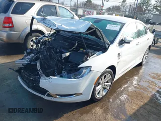 2016 Chrysler 200 Limited z VIN 1C3CCCAB0GN112482, wystawiony jako IAAI lot #41515617 z przebiegiem 130 116 mil mil oraz . Historia ofert i sprzedaży dostępna na DreamBid. Obrazek 2.