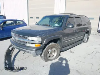 2000 Chevrolet Suburban LS with VIN 3GNFK16TXYG142561, listed as a IAAI auction lot 41281631 with 385,565 mi miles and . Bid and sale history available at DreamBid. Image 2.
