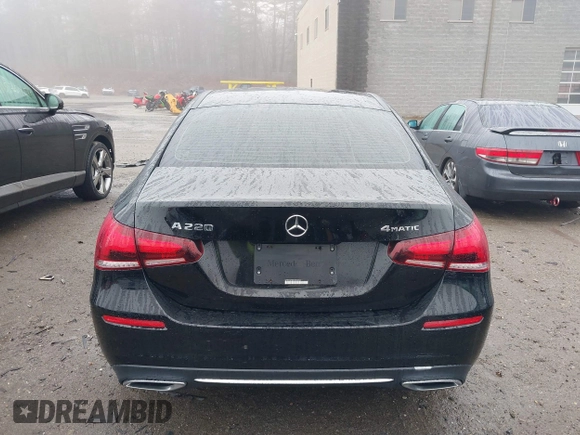 2020 Mercedes-Benz A 220 z VIN WDD3G4FB0LW040269, wystawiony jako IAAI lot #41903633 z przebiegiem 97 314 mil mil oraz . Historia ofert i sprzedaży dostępna na DreamBid. Obrazek 16.