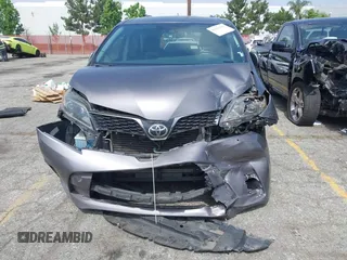2019 Toyota Sienna SE z VIN 5TDXZ3DC2KS992085, wystawiony jako IAAI lot #42421397 z przebiegiem 93 947 mil mil oraz . Historia ofert i sprzedaży dostępna na DreamBid. Obrazek 13.