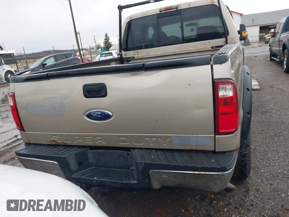 2008 Ford F-250 XL z VIN 1FTSW21508EB87414, wystawiony jako IAAI lot #41667364 z przebiegiem 345 246 mil mil oraz . Historia ofert i sprzedaży dostępna na DreamBid. Obrazek 16.