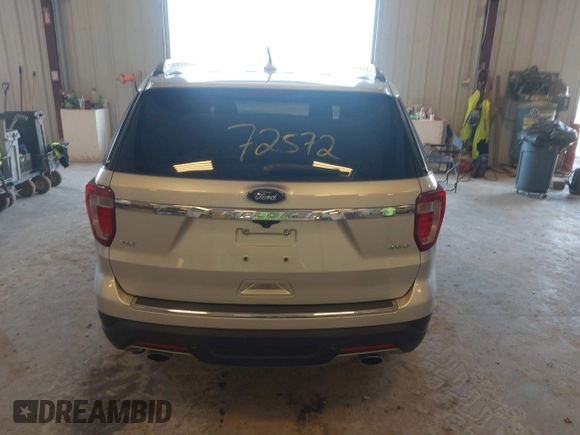 2018 Ford Explorer XLT с VIN 1FM5K8D87JGB91032, выставлен на аукционе IAAI как лот 42172572 с пробегом Не указан миль и . История ставок и продаж доступна на DreamBid. Изображение 16.