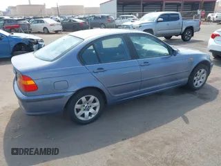 2002 BMW 3 Series 325xi z VIN WBAEU33402PF57625, wystawiony jako IAAI lot #41545377 z przebiegiem 153 646 mil mil oraz . Historia ofert i sprzedaży dostępna na DreamBid. Obrazek 4.