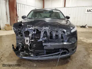 2016 Jeep Cherokee Altitude with VIN 1C4PJMCB0GW298833, listed as a Copart auction lot 87647145 with 169,899 mi miles and Clean Title. Bid and sale history available at carsss.com. Image 5.