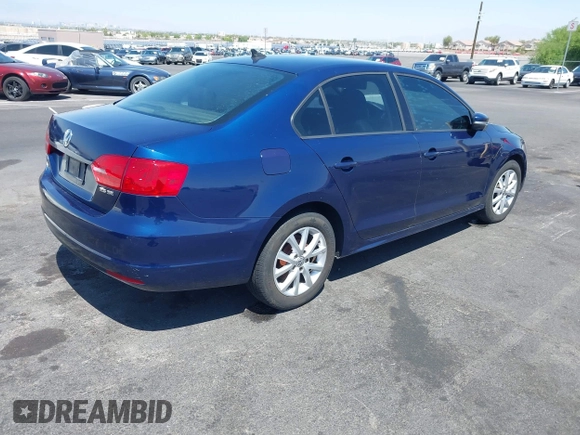 2011 Volkswagen Jetta SE with VIN 3VWDZ7AJ2BM340240, listed as a IAAI auction lot 42726569 with 74,044 mi miles and . Bid and sale history available at DreamBid. Image 4.