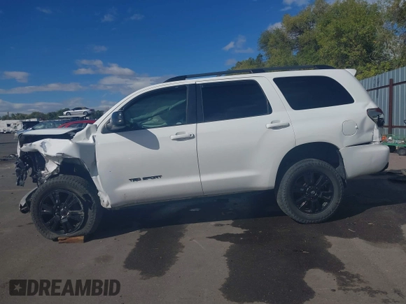 2018 Toyota Sequoia SR5 with VIN 5TDBY5G10JS165042, listed as a IAAI auction lot 40629447 with 89,706 mi miles. Bid and sale history available at carsss.com. Image 15.