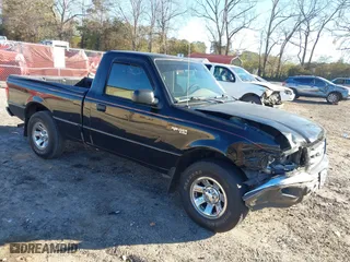 2002 Ford Ranger XL with VIN 1FTYR10D52PA70640, listed as a IAAI auction lot 41685989 with 231,677 mi miles. Bid and sale history available at carsss.com. Image 1.