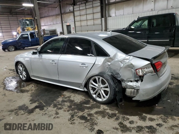 2011 Audi S4 Premium Plus z VIN WAUBGAFL4BA111964, wystawiony jako Copart lot #45723135 z przebiegiem 84 539 mil mil oraz Szkoda całkowita • Salvage title. Historia ofert i sprzedaży dostępna na DreamBid. Obrazek 2.