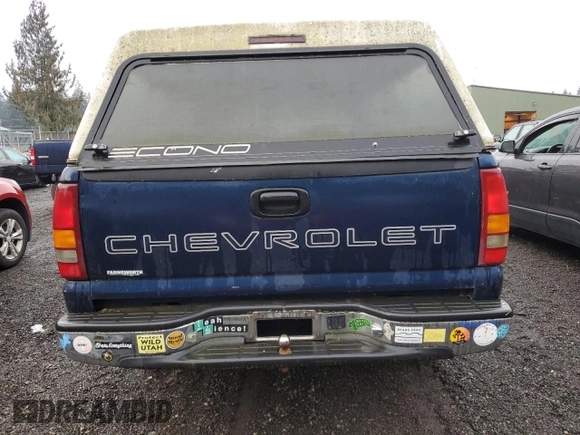 2000 Chevrolet Silverado 1500 with VIN 1GCEK14W5YE223802, listed as a Copart auction lot 84865474 with 246,021 mi miles and Clean Title. Bid and sale history available at carsss.com. Image 6.