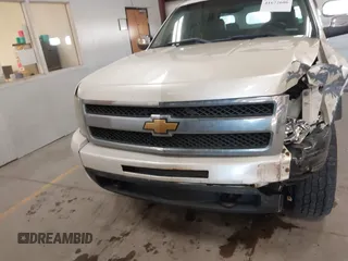 2011 Chevrolet Silverado 1500 LTZ with VIN 3GCPKTE34BG333877, listed as a IAAI auction lot 41672606 with 154,259 mi miles and . Bid and sale history available at DreamBid. Image 12.