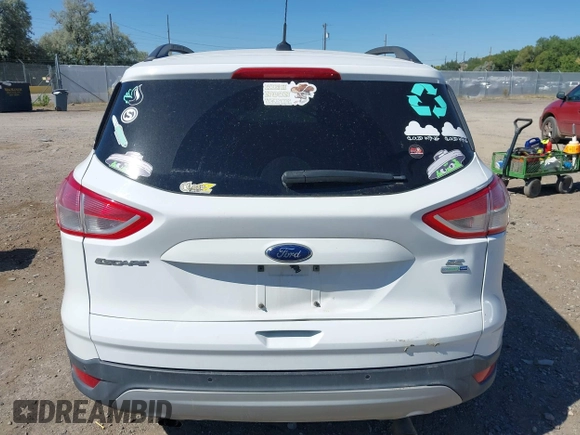 2016 Ford Escape SE with VIN 1FMCU9GX9GUC62462, listed as a IAAI auction lot 39999808 with Not Provided miles. Bid and sale history available at carsss.com. Image 16.