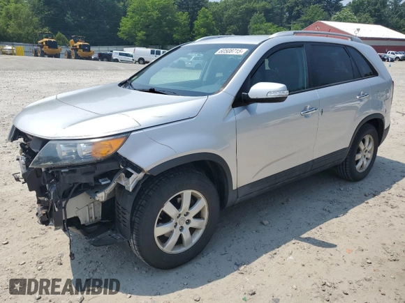 2012 Kia Sorento LX z VIN 5XYKT3A60CG200444, wystawiony jako Copart lot #60508715 z przebiegiem 47 935 mil mil oraz Czysty tytuł • Clean title. Historia ofert i sprzedaży dostępna na DreamBid. Obrazek 1.