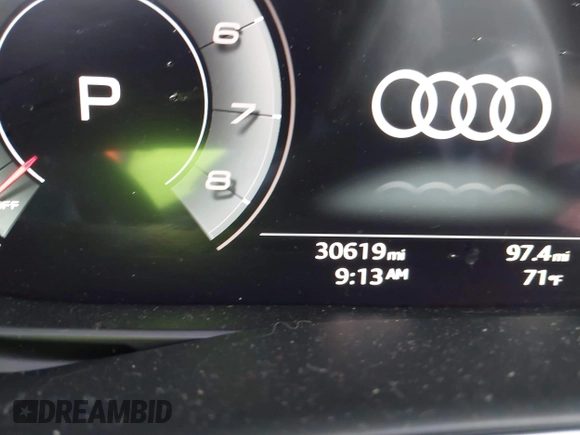 2022 Audi SQ8 Prestige z VIN WA1CWBF11ND017665, wystawiony jako IAAI lot #41430807 z przebiegiem 30 619 mil mil oraz . Historia ofert i sprzedaży dostępna na DreamBid. Obrazek 14.