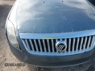 2011 Mercury Milan with VIN 3MEHM0HA2BR601822, listed as a IAAI auction lot 41282889 with 214,389 mi miles. Bid and sale history available at carsss.com. Image 6.