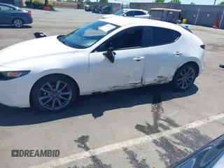 2021 Mazda 3 Select z VIN JM1BPAKLXM1321304, wystawiony jako IAAI lot #42289747 z przebiegiem Nie podano mil oraz . Historia ofert i sprzedaży dostępna na DreamBid. Obrazek 6.