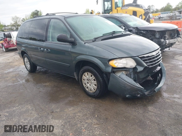 2006 Chrysler Town & Country LX with VIN 2A4GP44R96R615942, listed as a IAAI auction lot 42039452 with 158,009 mi miles and . Bid and sale history available at DreamBid. Image 1.