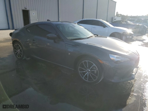 2020 Toyota 86 with VIN JF1ZNAA16L8754084, listed as a Copart auction lot 76582374 with 72,547 mi miles and Non Repairable. Bid and sale history available at carsss.com. Image 4.