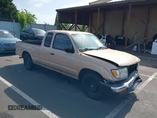 1999 Toyota Tacoma z VIN 4TAVL52N4XZ478703, wystawiony jako IAAI lot #42504706 z przebiegiem 34 389 mil mil oraz . Historia ofert i sprzedaży dostępna na DreamBid. Obrazek 1.