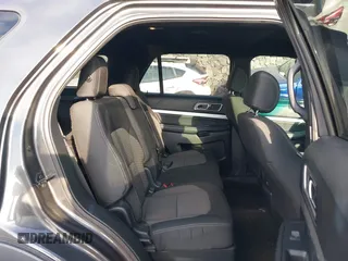 2017 Ford Explorer XLT with VIN 1FM5K8D86HGD43053, listed as a IAAI auction lot 41637631 with 72,449 mi miles and . Bid and sale history available at carsss.com. Image 8.