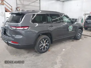 2025 Jeep Grand Cherokee Limited with VIN 1C4RJKBG3S8634319, listed as a IAAI auction lot 41817917 with 523 mi miles and . Bid and sale history available at DreamBid. Image 4.